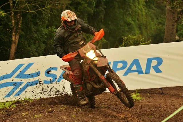 Emerson Loth gana la 26ª edición del Enduro de las Cascadas